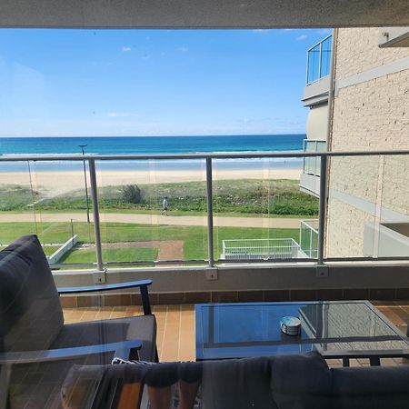 Pacific Surf Absolute Beachfront Apartments Голд-Кост Экстерьер фото