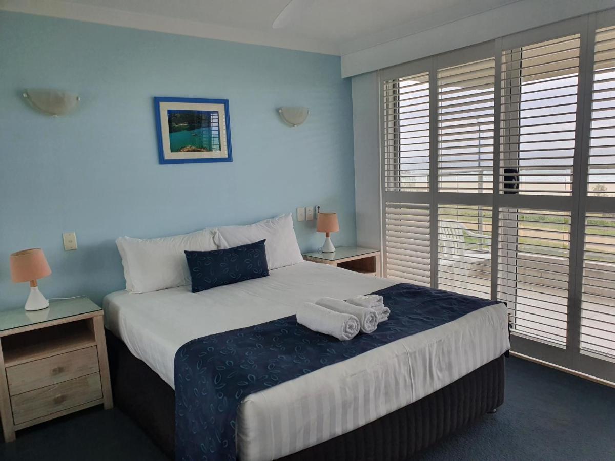 Pacific Surf Absolute Beachfront Apartments Голд-Кост Экстерьер фото