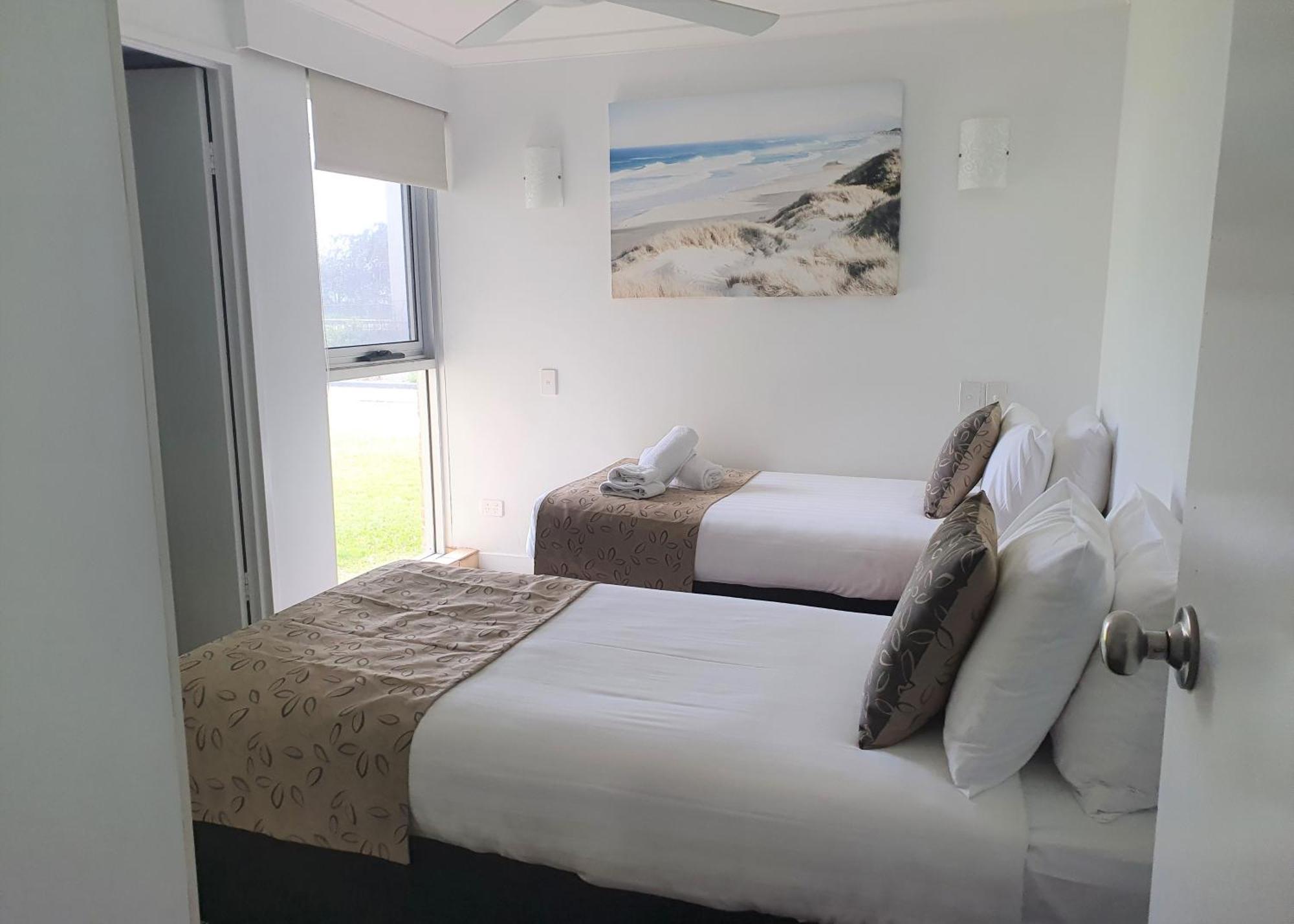 Pacific Surf Absolute Beachfront Apartments Голд-Кост Экстерьер фото