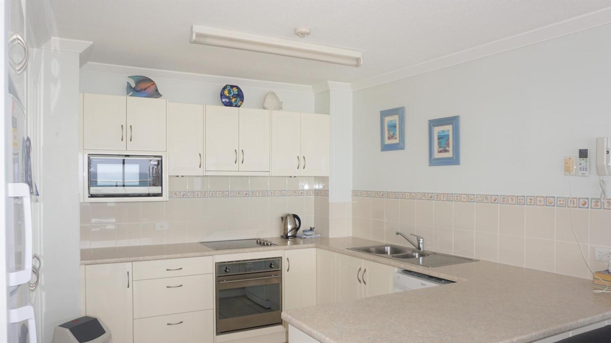 Pacific Surf Absolute Beachfront Apartments Голд-Кост Экстерьер фото